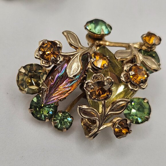 #3 Vintage Beautiful Brooch and Clip Earrings Set - Picture 9 of 15